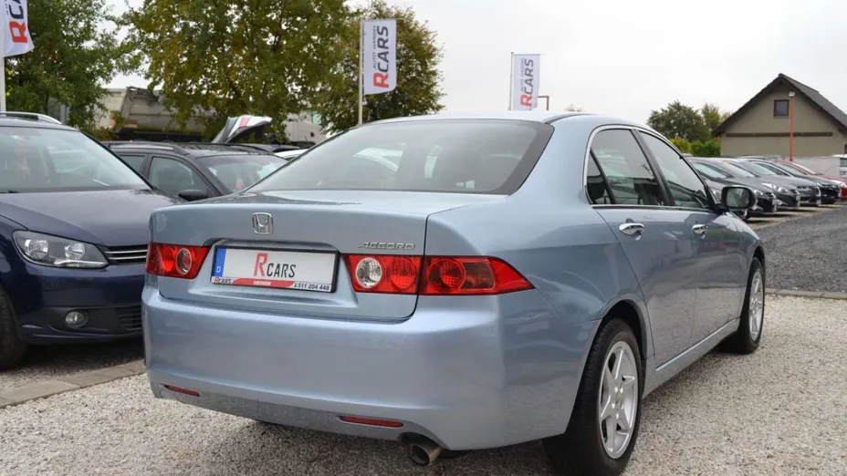 HONDA Accord -