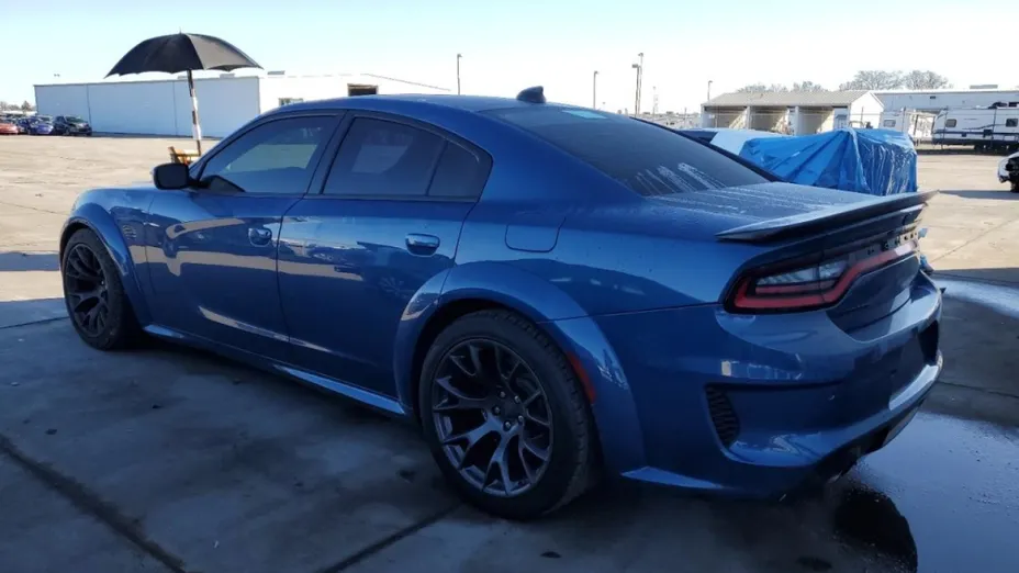 DODGE Charger -