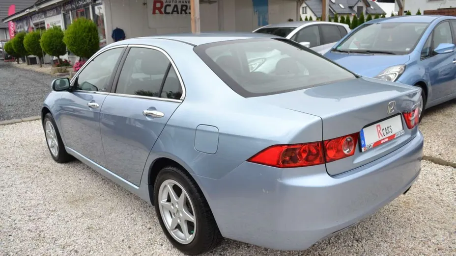 HONDA Accord -