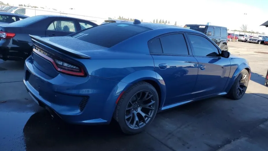 DODGE Charger -