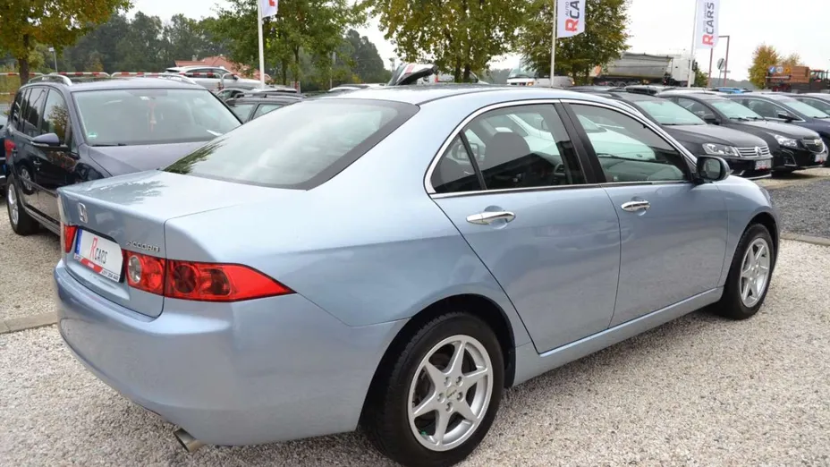 HONDA Accord -