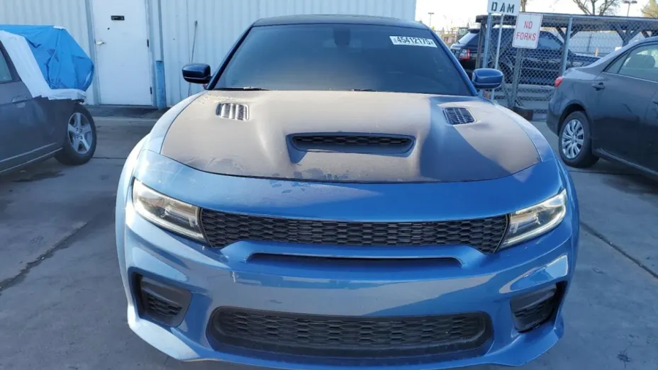 DODGE Charger -