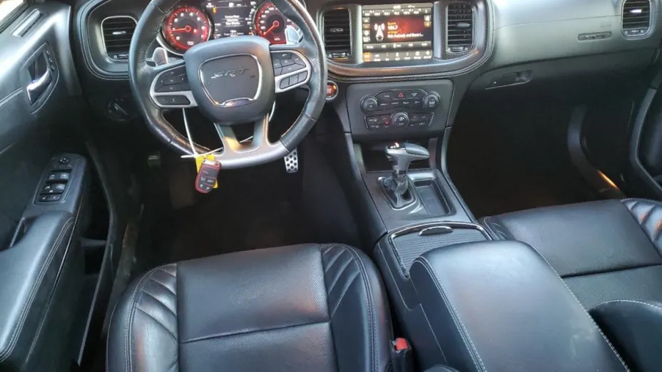 DODGE Charger -