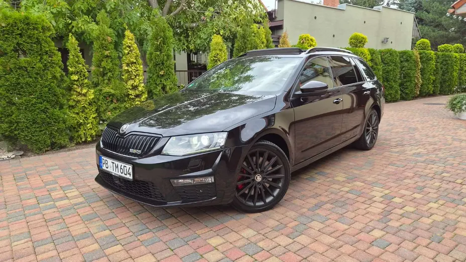SKODA Octavia -