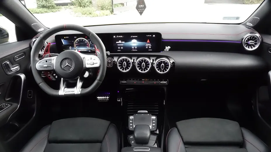 MERCEDES-BENZ CLA -