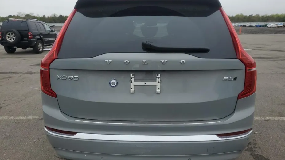 VOLVO XC90 -