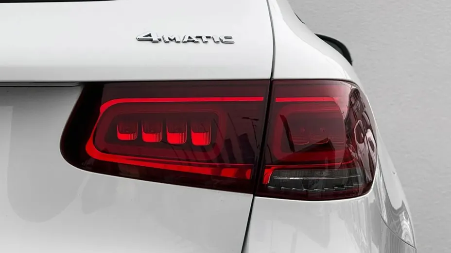 MERCEDES-BENZ GLC -