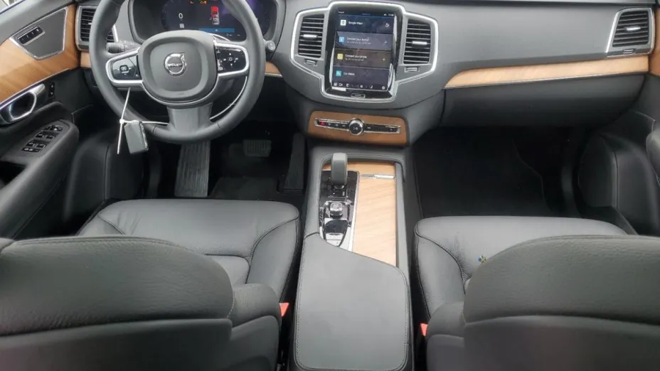 VOLVO XC90 -