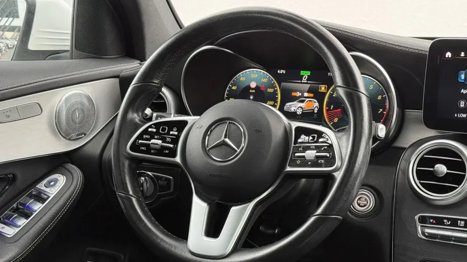 MERCEDES-BENZ GLC -
