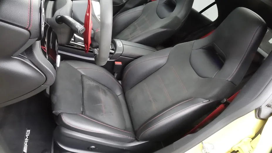 MERCEDES-BENZ CLA -
