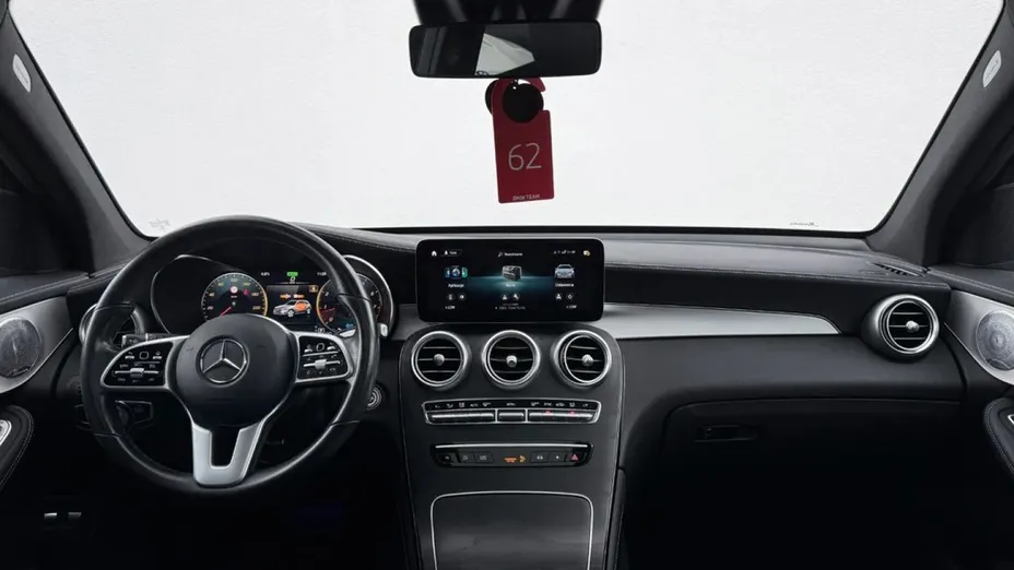 MERCEDES-BENZ GLC -