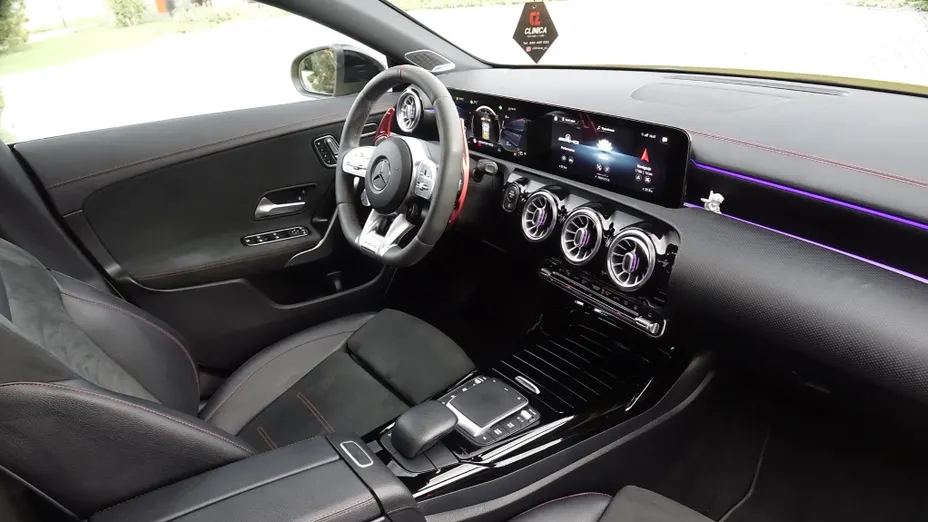 MERCEDES-BENZ CLA -