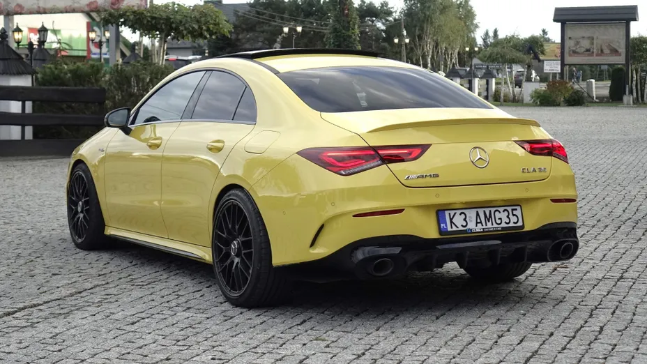 MERCEDES-BENZ CLA -