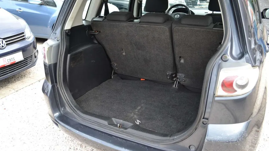 MAZDA 2 -