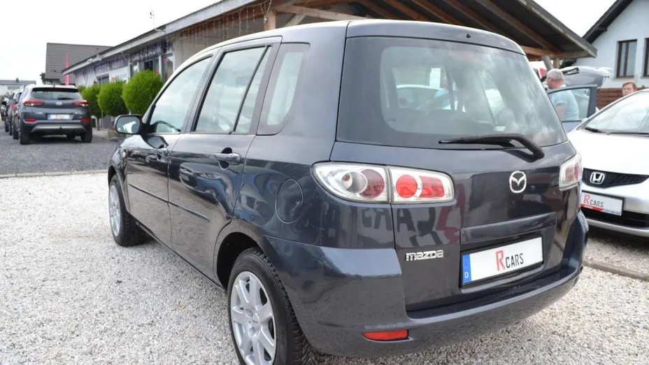 MAZDA 2 -