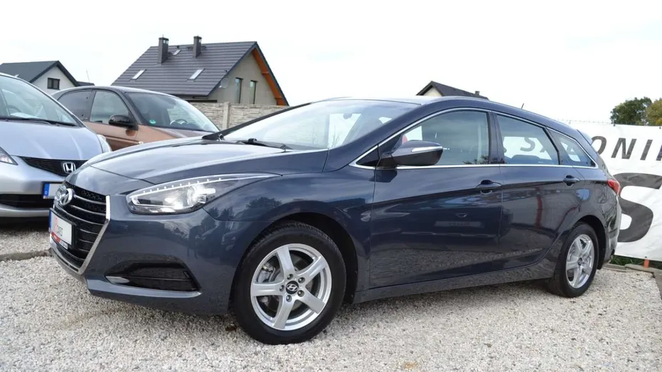 HYUNDAI i40 -