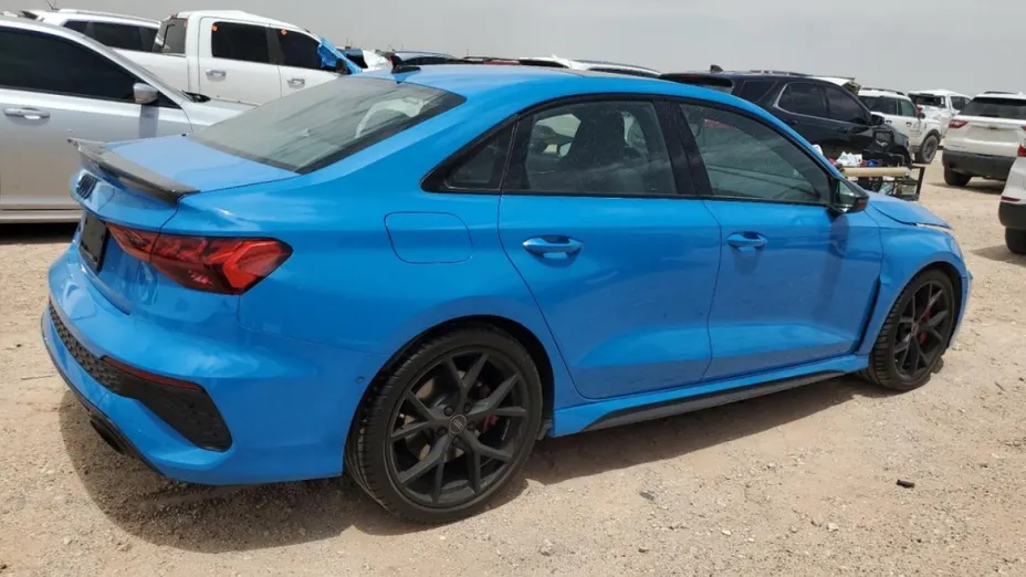 AUDI RS3 -