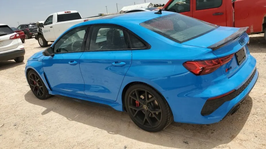 AUDI RS3 -