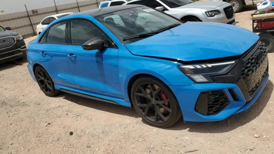 AUDI RS3 -