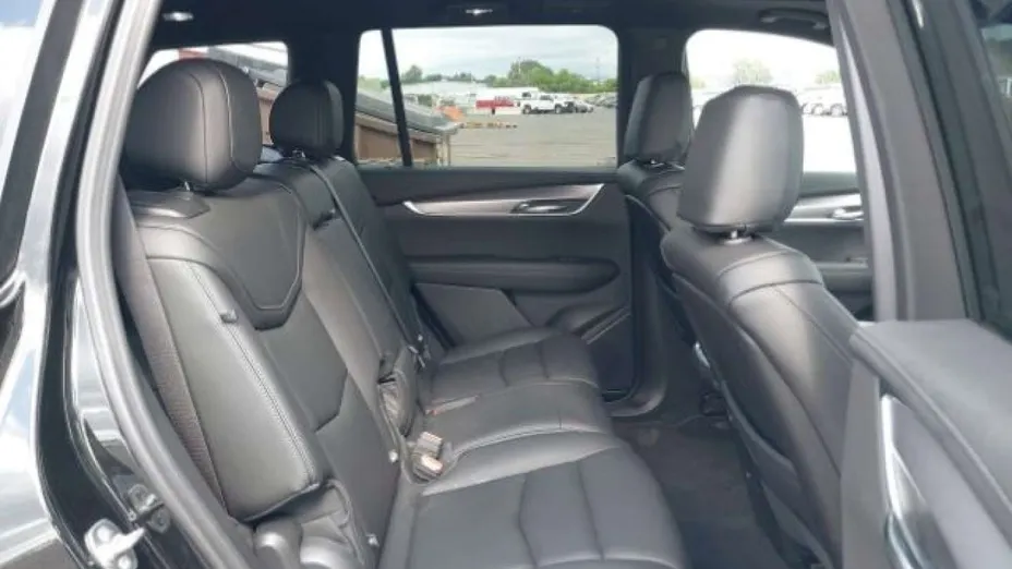 CADILLAC XT6 -