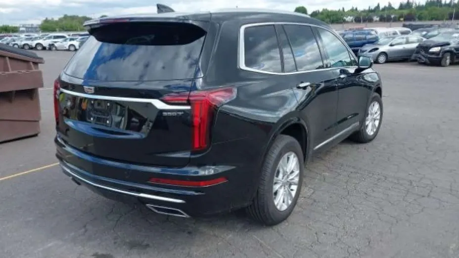 CADILLAC XT6 -