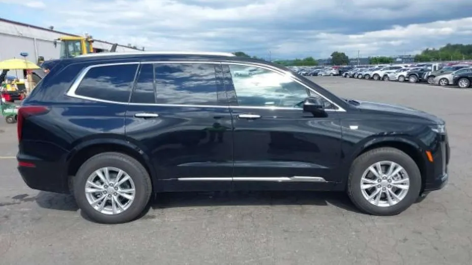 CADILLAC XT6 -