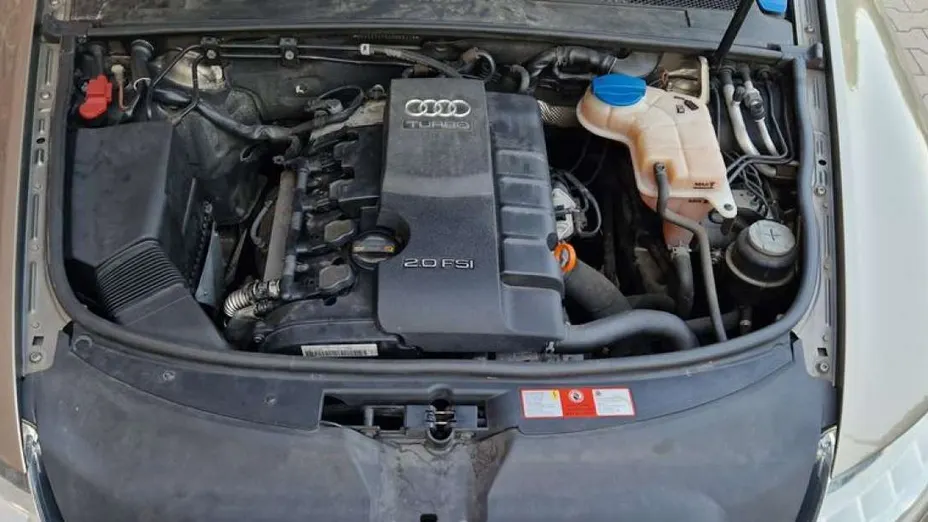 AUDI A6 -