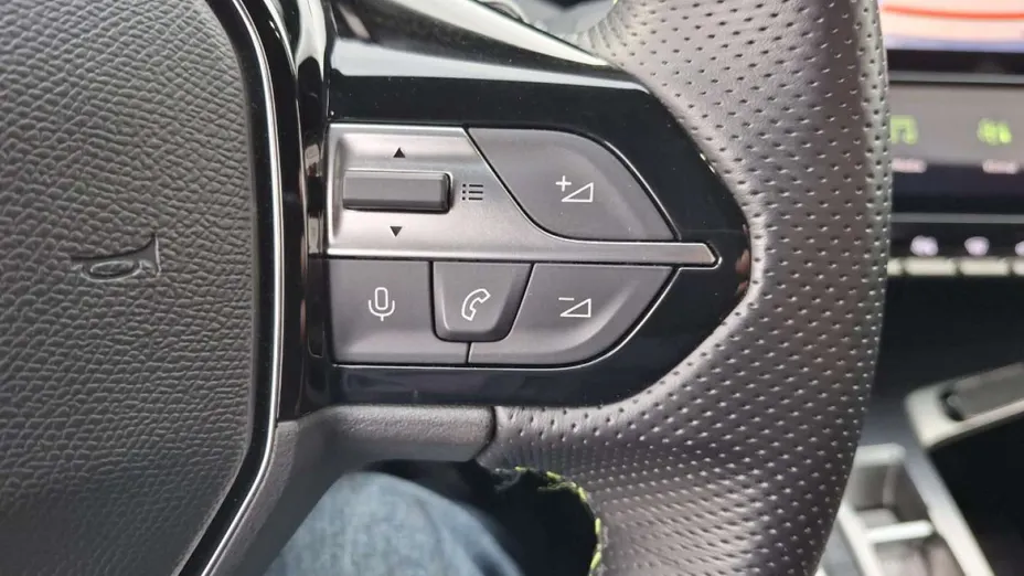 PEUGEOT 308 -