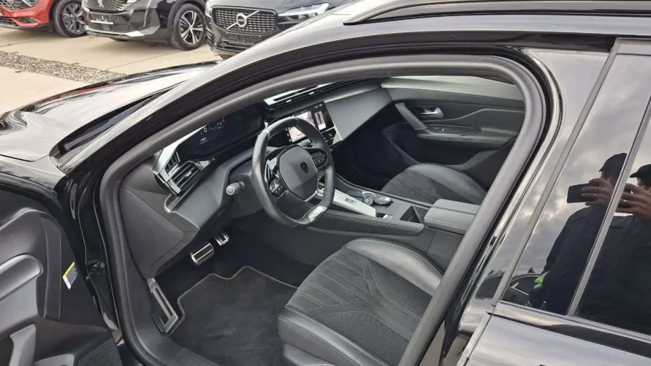 PEUGEOT 308 -