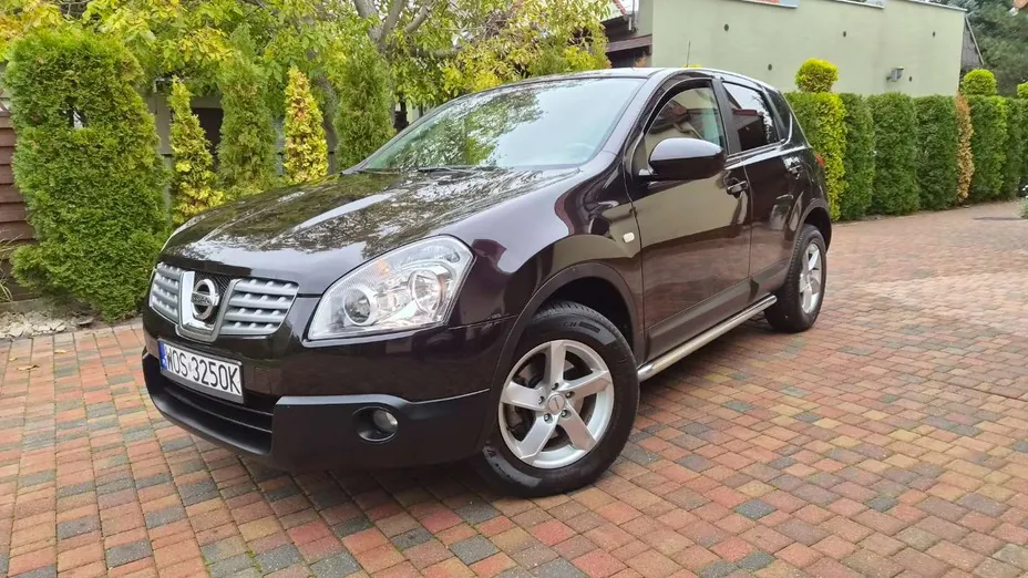 NISSAN Qashqai -