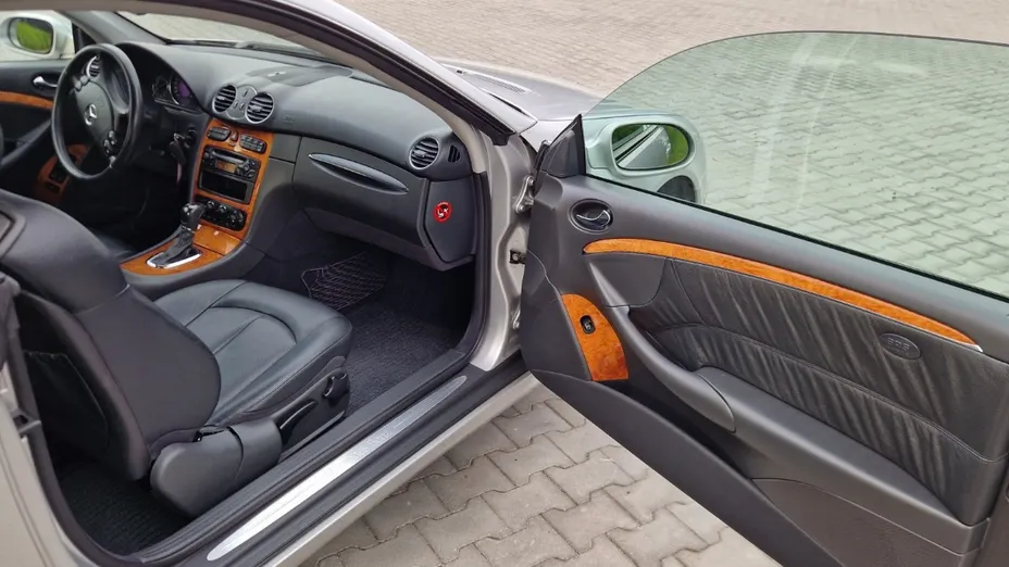 MERCEDES-BENZ CLK -