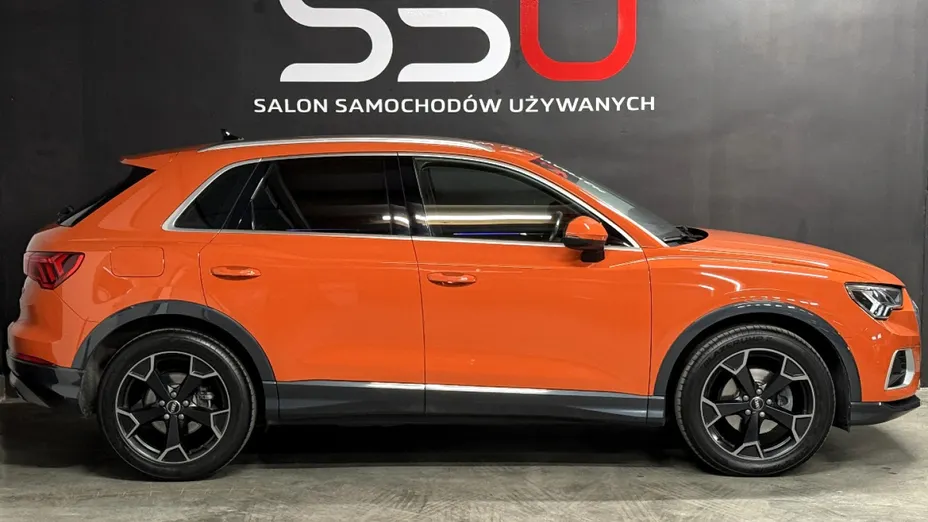 AUDI Q3 -