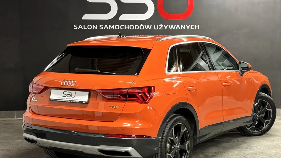 AUDI Q3 -
