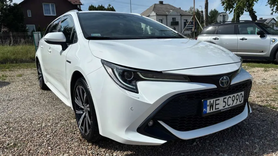 TOYOTA Corolla -