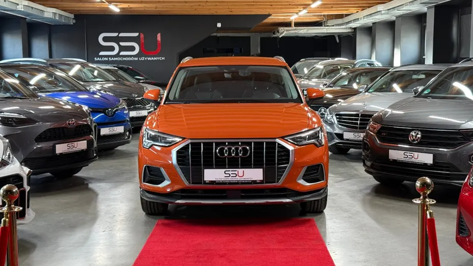 AUDI Q3 -