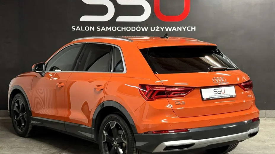 AUDI Q3 -
