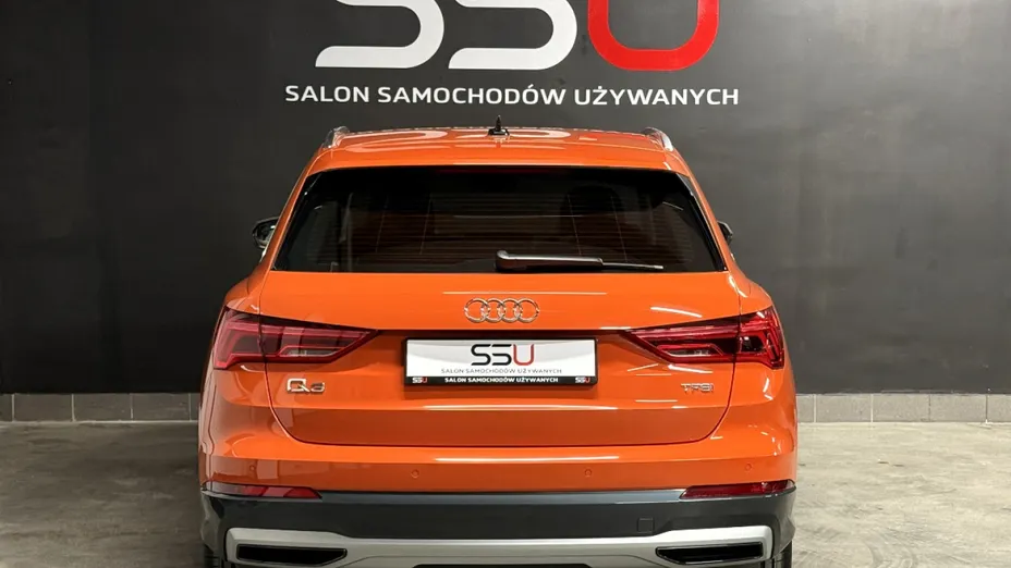 AUDI Q3 -