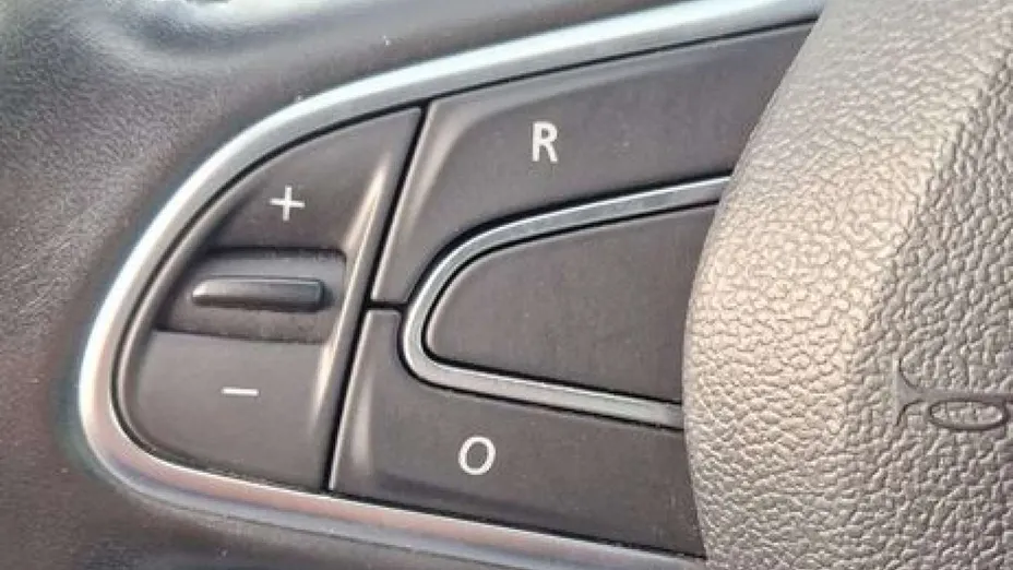 RENAULT Megane -