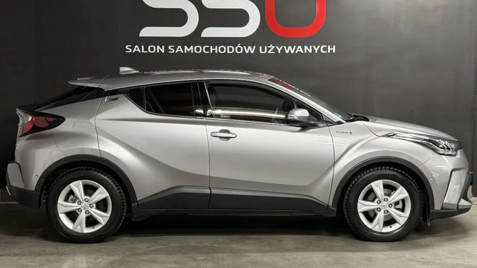TOYOTA C-HR -
