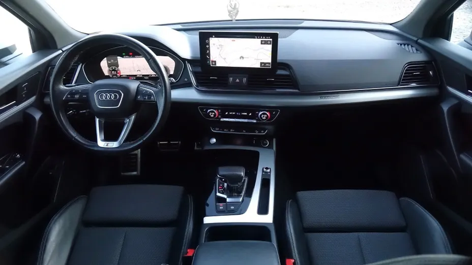 AUDI Q5 -