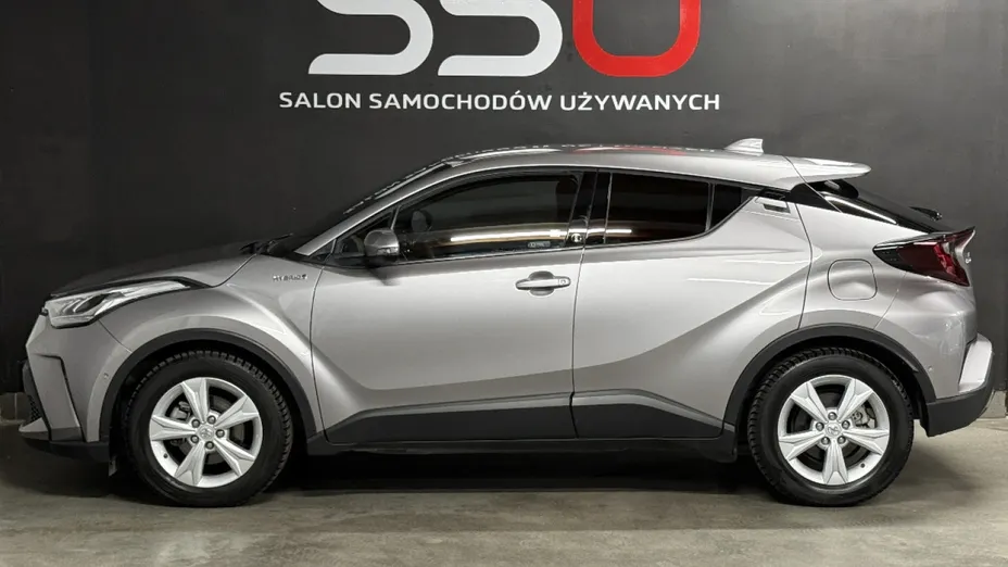 TOYOTA C-HR -