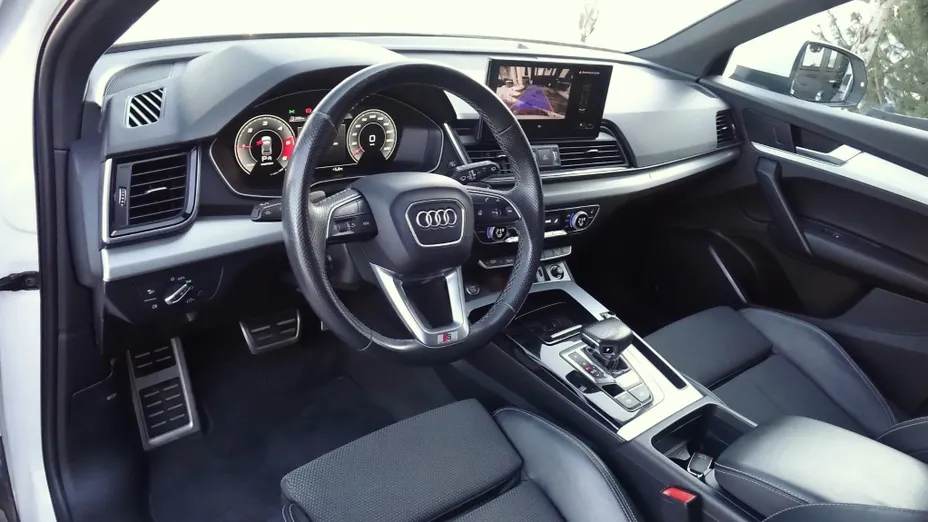 AUDI Q5 -