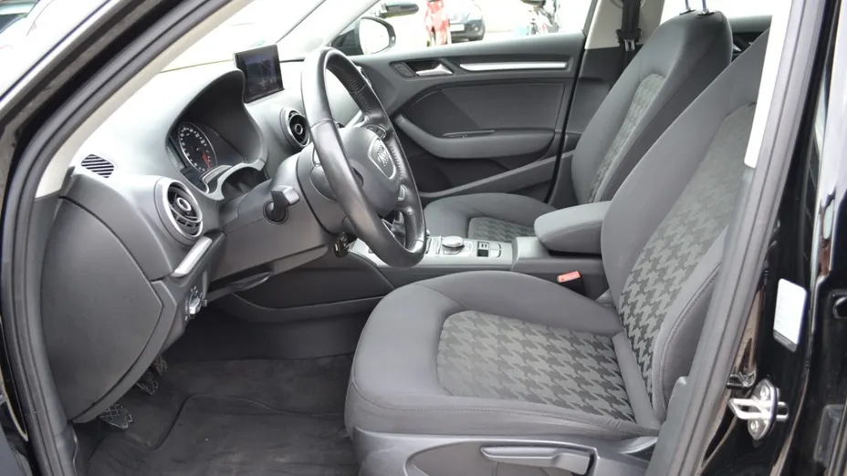 AUDI A3 Sportback -