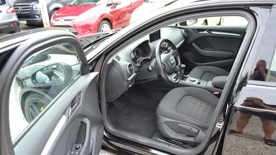 AUDI A3 Sportback -