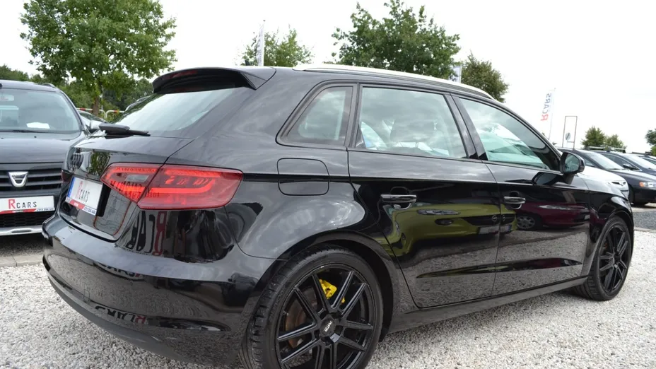 AUDI A3 Sportback -
