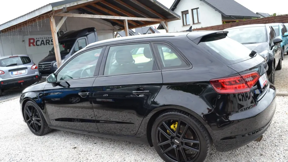 AUDI A3 Sportback -