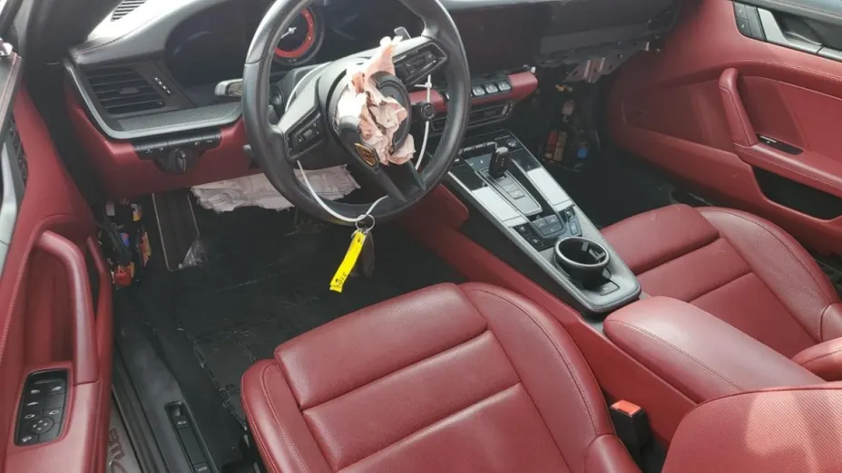 PORSCHE 911 -