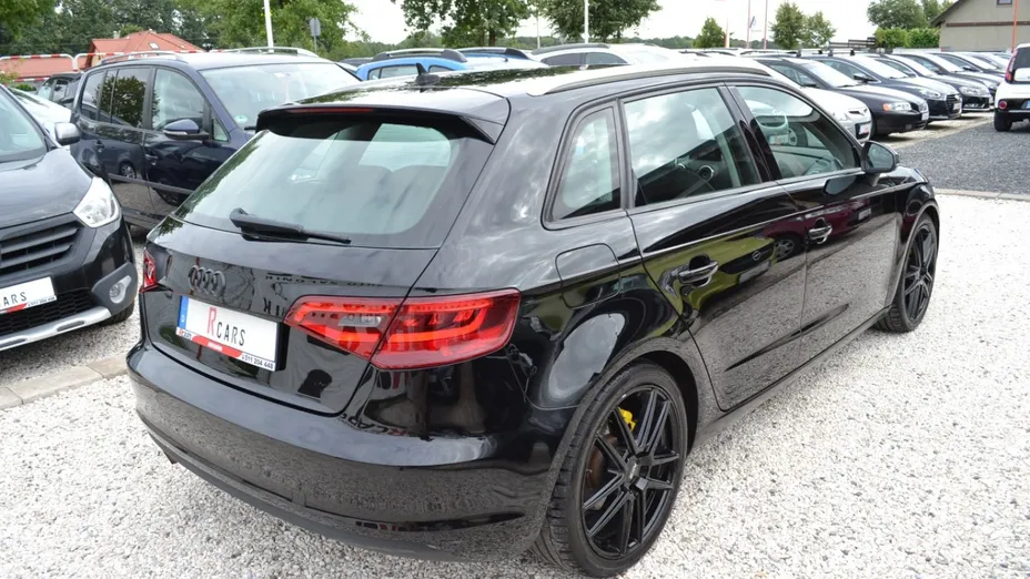 AUDI A3 Sportback -