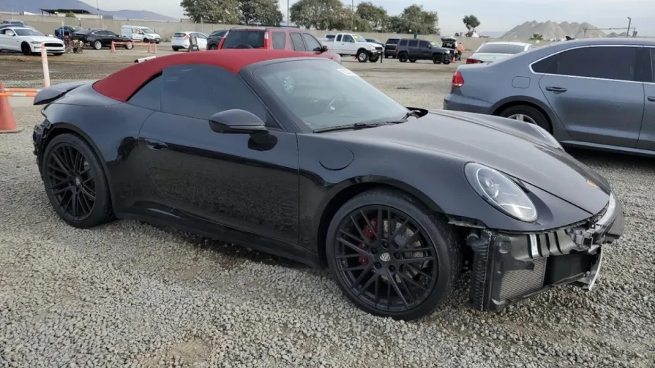 PORSCHE 911 -