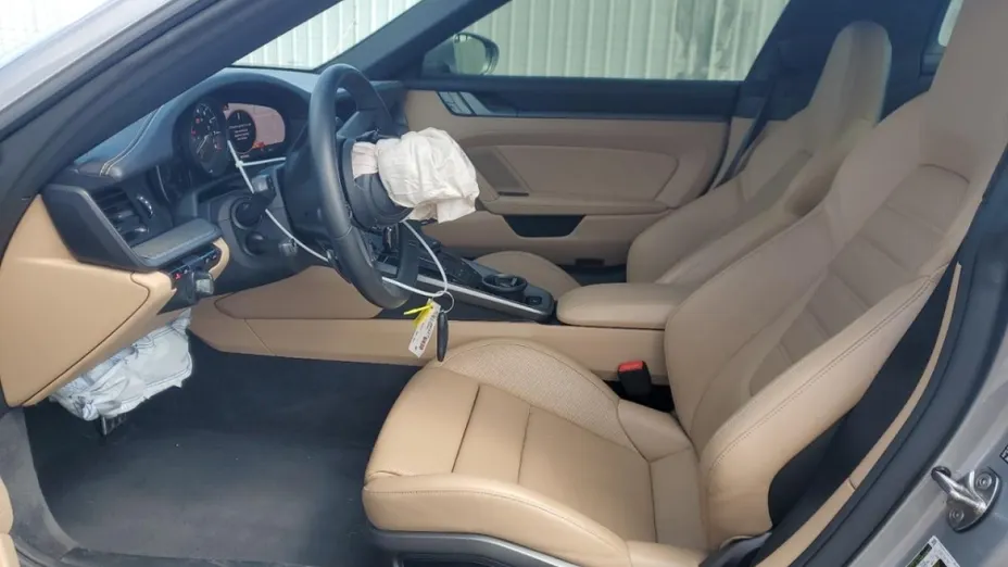 PORSCHE 911 -